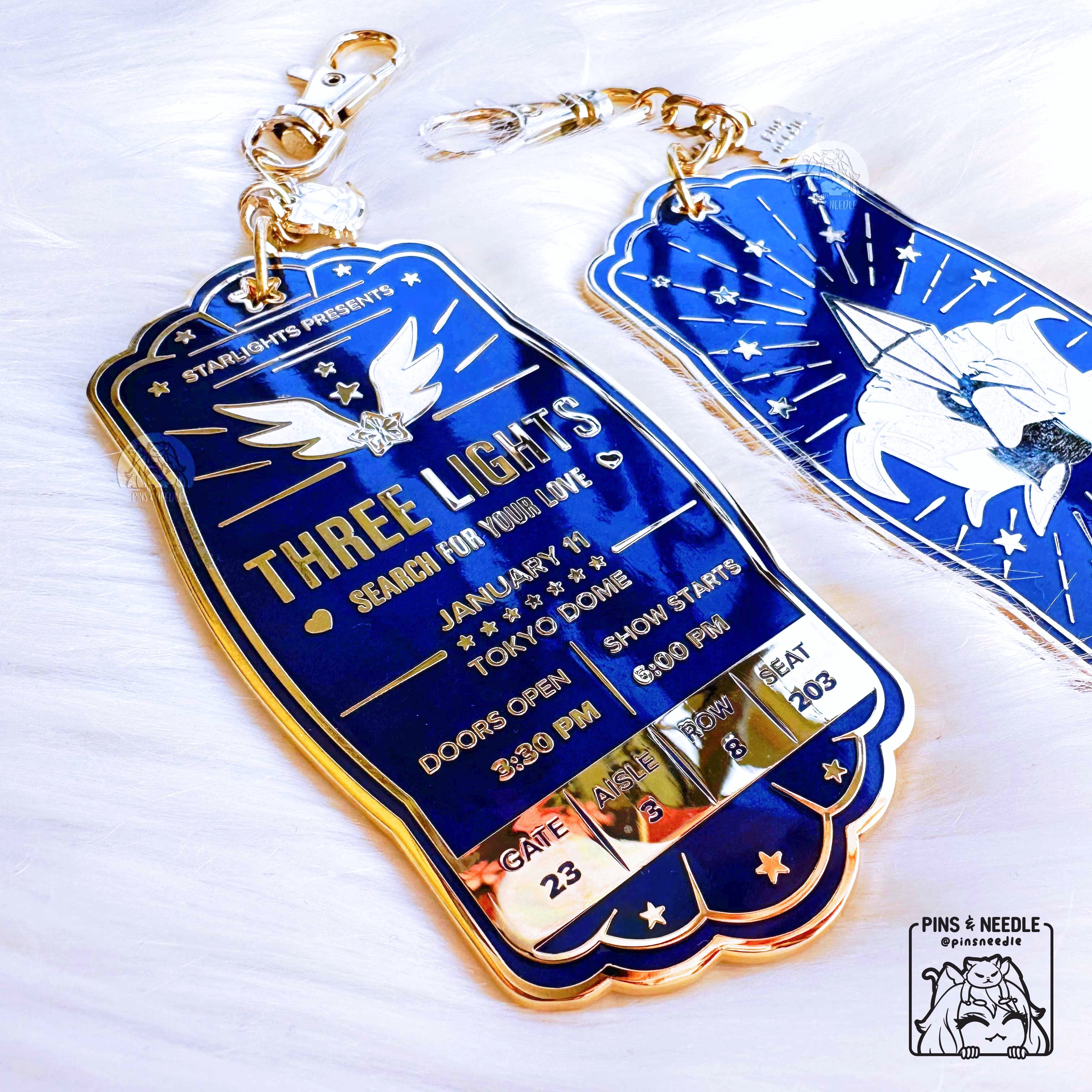 BL -High Quality Keychains LUV 066