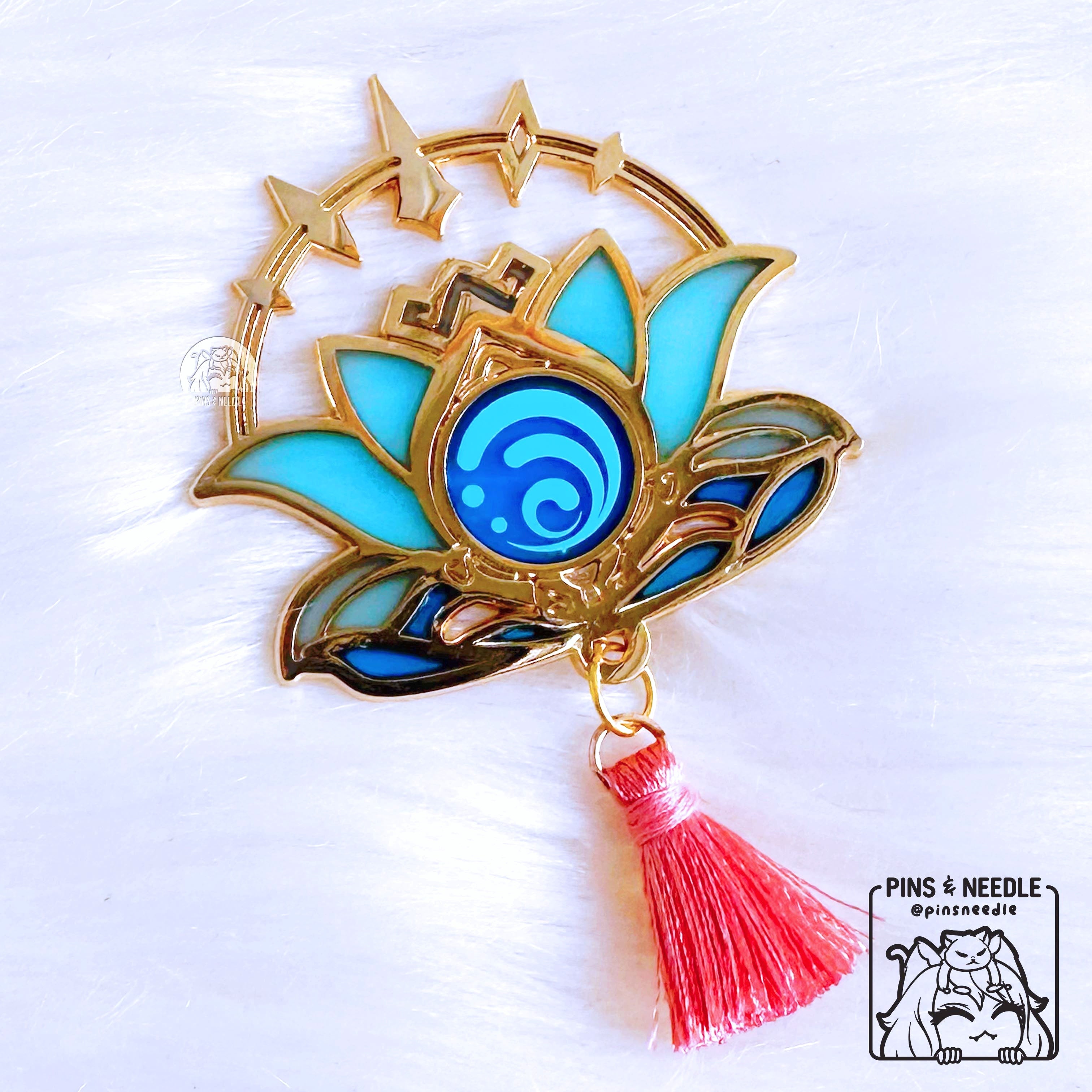 Nilou Vision | Hard Enamel Pin
